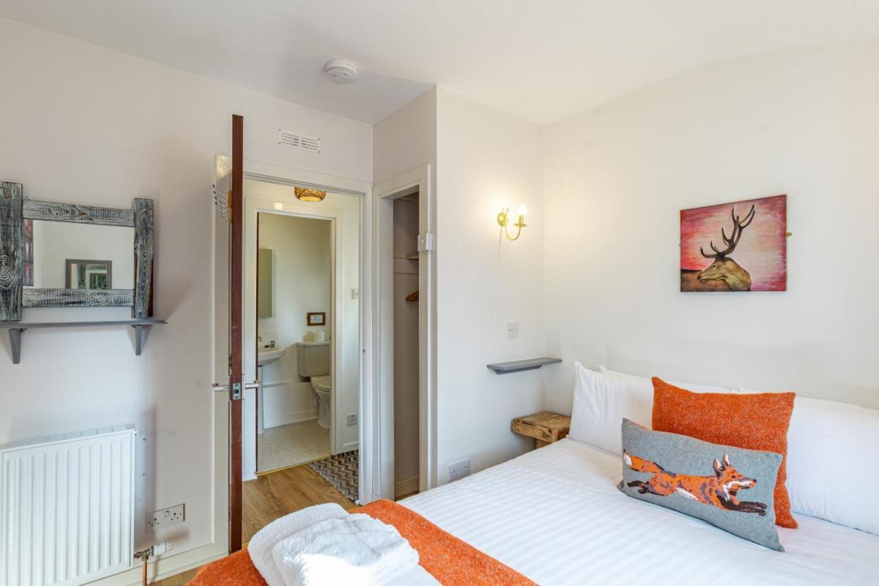 Fern Lodge 2 With Hot Tub Belladrum Екстериор снимка